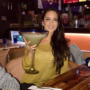 Meet your Posher, Mayrim